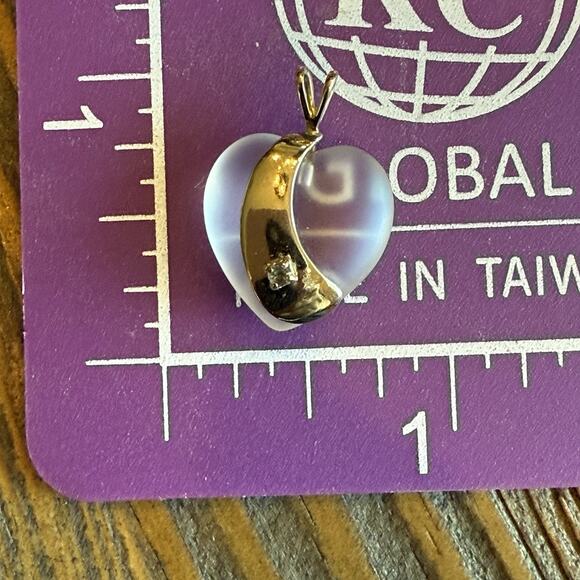 Amway Gold Tone Frosted Glass Heart Pendant With Clear Stone - Picture 6 of 7
